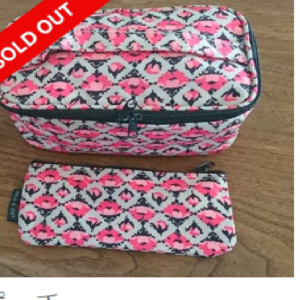 new (Only 2013 limited edition in Japan) Paul and Joe make up porch